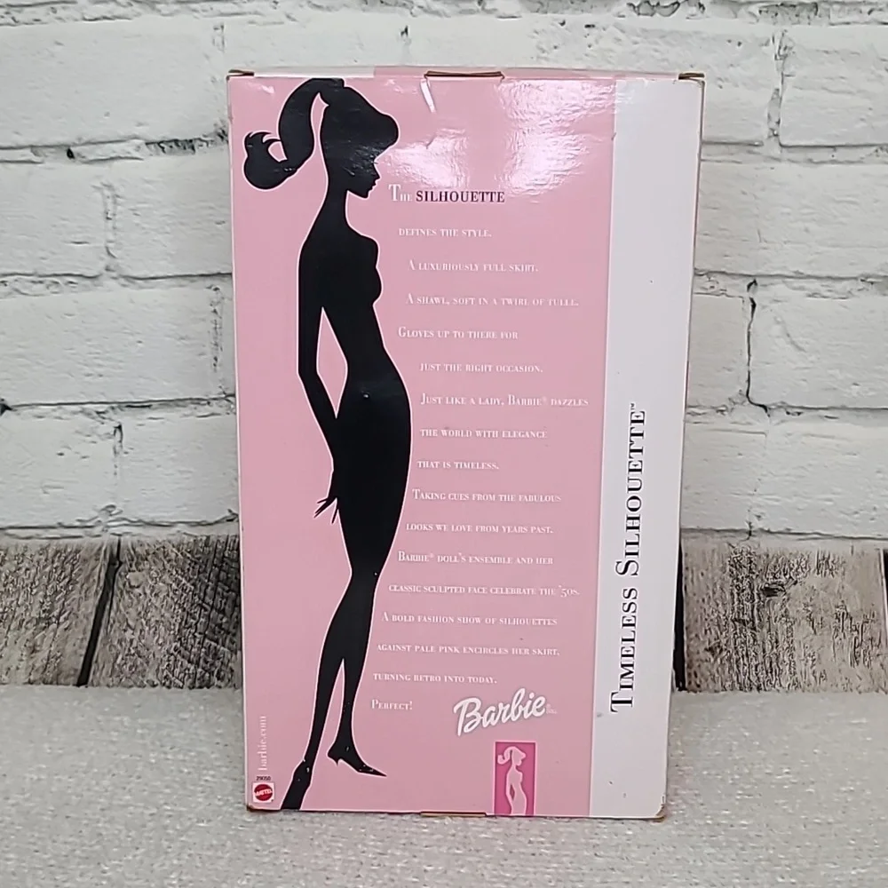 Vintage Mattel Elegant 2000 Timeless Silhouette Retro Barbie Caucasian/Blonde